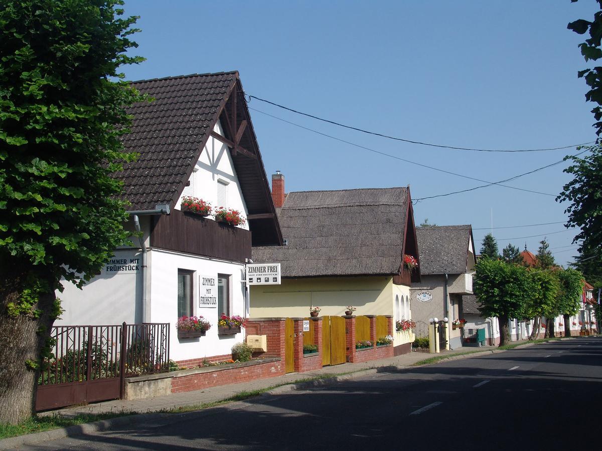 Balatongyörök Eifert Haz B&B 외부 사진